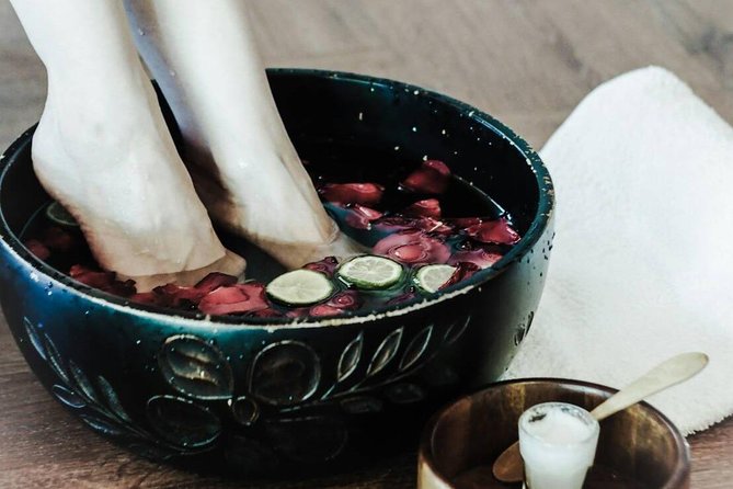 1 Hour Foot Relaxing - Free Transportation - Entering The Home Massage and Spa, Chiang Mai Style