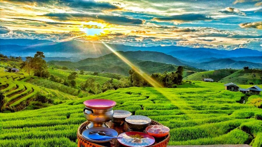 2 days 1 night: Baan Pa Pong Piang and Doi Inthanon - When to go: why the July to Nov window matters