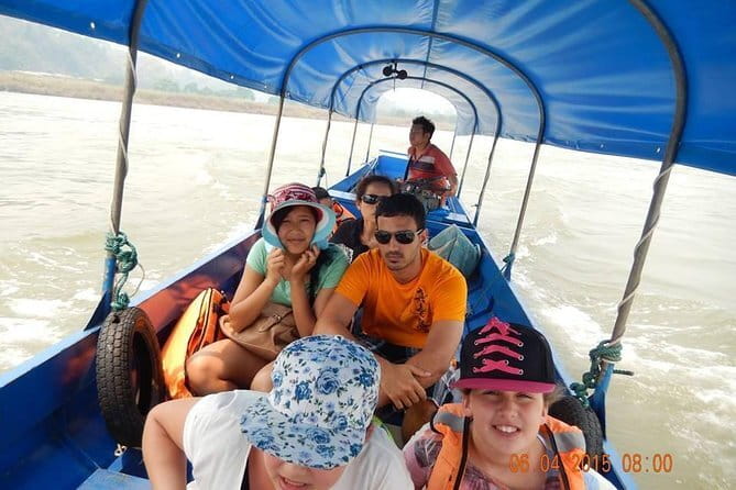 3 Day Motorcycle Tour (Sukhothai Loop) from Chiang Mai, Thailand - Day 3, Columnar Mountains R101 to Lampang: Buddha break, lunch, markets