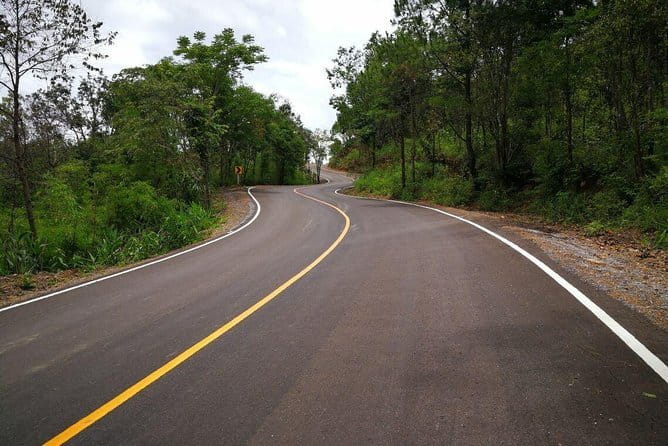 3 Day Motorcycle Tour (Sukhothai Loop) from Chiang Mai, Thailand - Day 1, Chiang Mai to Uttaradit: Khun Tan first, then quiet city vibes