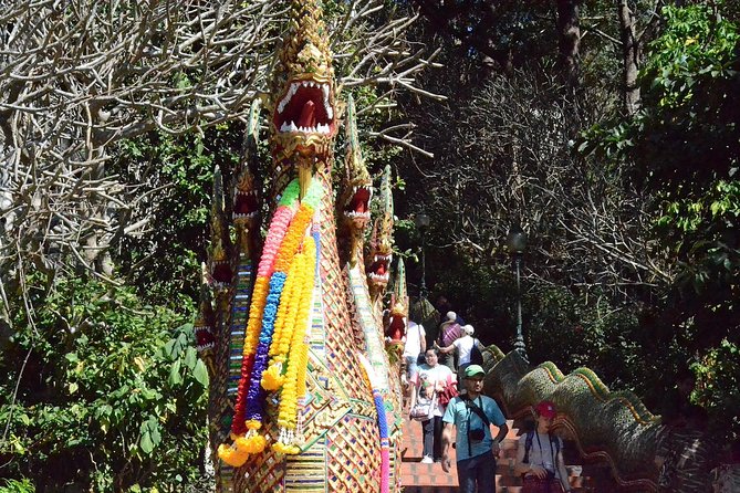 4 days Package Northern Charms. - Day 2: Doi Inthanon, the Roof of Thailand for waterfalls and mountain viewpoints