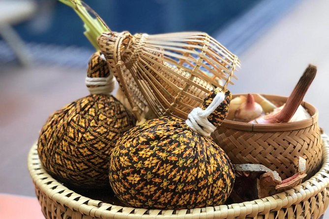 4-Hour Luxury Spa Package for couple (2 people) in Chiang Mai - The final choice: head massage or facial