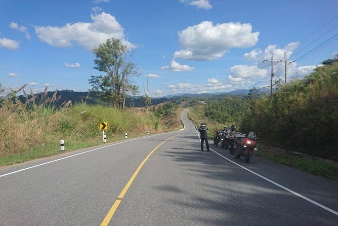 5 Day Motorcycle Tour (Fantastic Lanna Kingdom) from Chiang Mai, Thailand - Day 2: Mae Hong Son Loop classic rhythm, WWII museum breaks, Pai, and Lod Cave