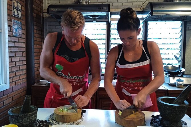 5 Hour Morning Thai Cooking Course - Shop the Market, Then Walk the Organic Garden for Real Thai Ingredients