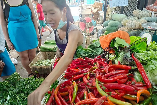 6-Hour Akha Tribe Culture and Cooking Class in Chiang Mai - Evening Cooking Class: Cooler Temps and an Air-Conditioned Dining Room