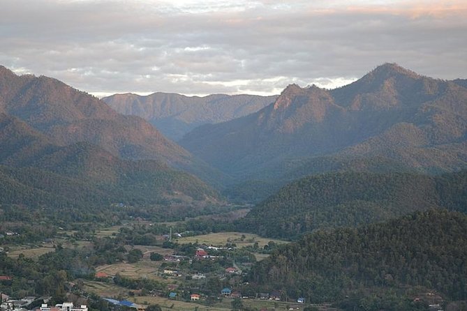 7 Days Trip Discover Northern Thailand - Day 4: Fish Cave, Lod Cave with a coffin cave feature, and Mae Yen sunset views
