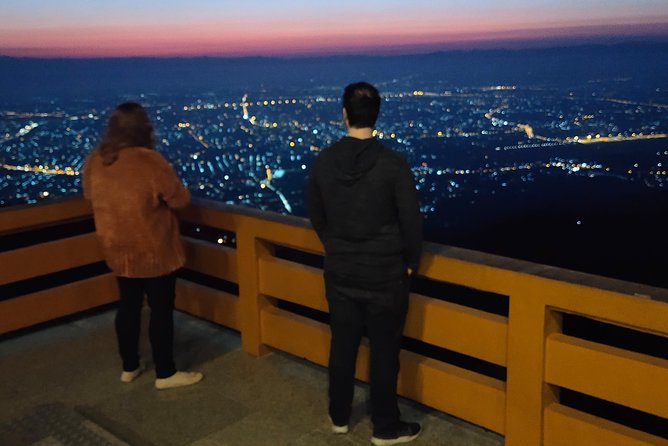 A must: Serene Sunrise, temple at dawn to beat the crowd & Alms to monks - Weather, group size, and what to expect on the day