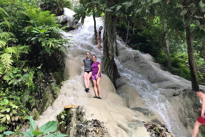 Amazing Private Tour in the Nothern (3 days 2 night ) - Nature breaks: Bua Thong Waterfalls and Chiang Dao Cave