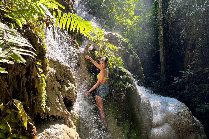 Amazing Sticky Waterfall with Local Expert Yummy Food and Fruits - Getting Picked Up Near Wat Phra Singh and Setting Off
