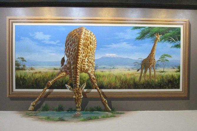 Art in Paradise: Chiang Mai 3D Art Museum Experience - Entering Art in Paradise: plan your route as you walk