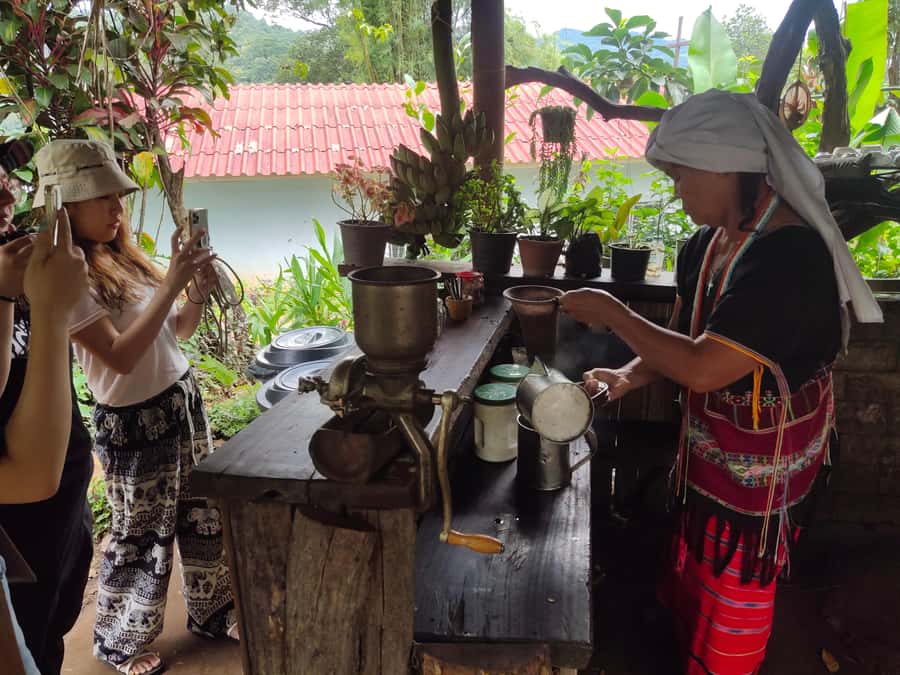 Ban Pa Pong Pieng Rice Terraces Private Guided Tour - Price and Value: What $237 Buys in Real Time