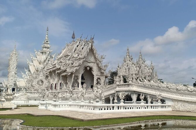 Best Places in Chiang Rai White, Blue, Big Buddha, Tea Plantation - Stop 3 Wat Huay Pla Kang: The Big Buddha and the Nine-Level Pagoda