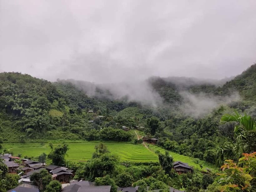 Chiang Mai: 2 Days 1 Night Experience Trek in National Park - How the 2-day flow works, from prep meeting to pickup