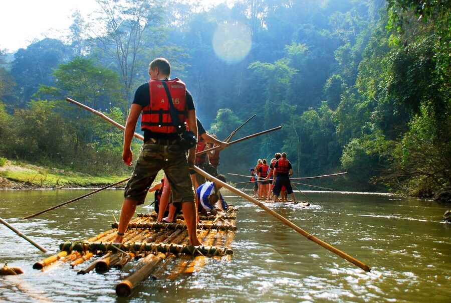 Chiang Mai: 2 Days 1 Night Experience Trek in National Park - Lahu hill-tribe village stop and arriving at Shan village for lunch