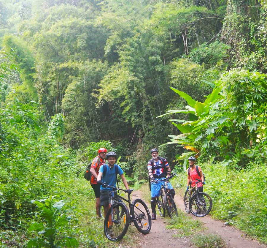 Chiang Mai: 21 km DH,XC Mountain Biking from Takkatan Caves. - Getting started in Chiang Mai: pickup, safety briefing, then the mountain run