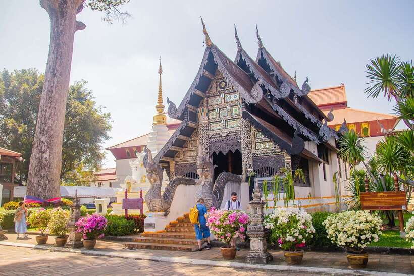 Chiang Mai: 3 Hour Old City and Temples Guided Walking Tour - GSTC-certified and low-impact travel