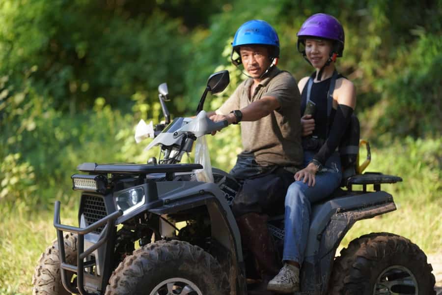 Chiang Mai: ATV Adventure 2-Hrs,Feeding,Rafting & Lunch Trip - The elephant feeding moment: a calm pause in the middle