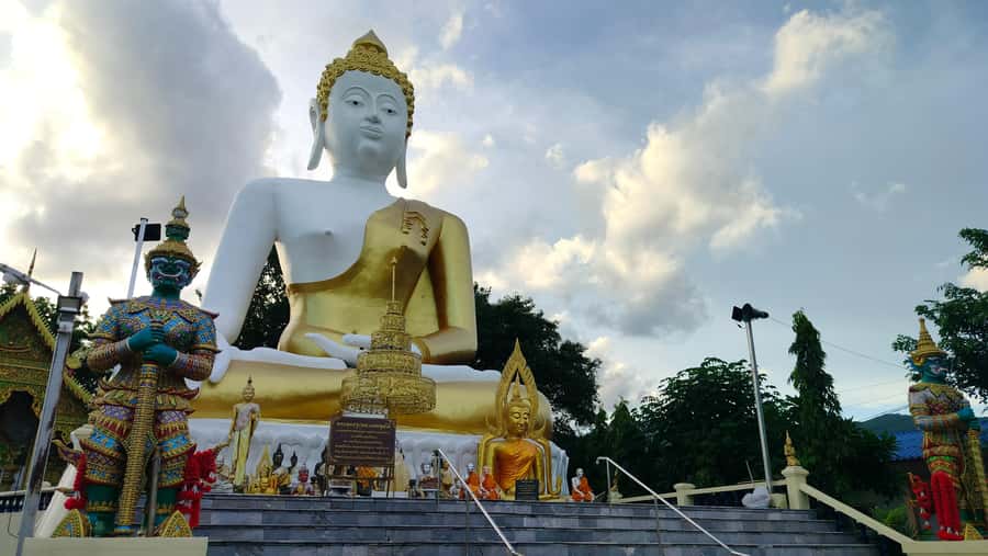 Chiang Mai: Bamboo Rafting and Wat Phra That Doi Kham - Why this Chiang Mai combo works so well