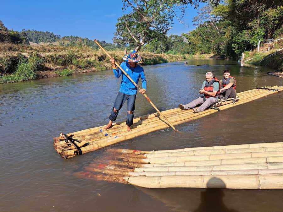 Chiang Mai: Bamboo Rafting and Wat Phra That Doi Kham - Who this tour suits best