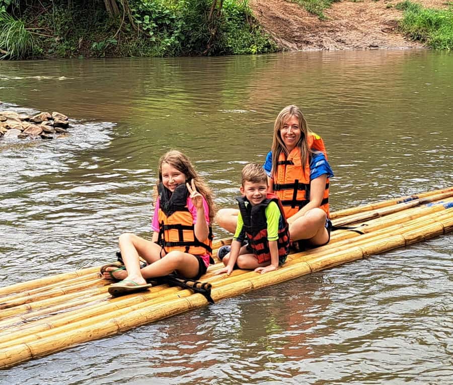 Chiang Mai: Bamboo Rafting and Wat Phra That Doi Kham - Weather, safety, and fitness: plan like a grown-up