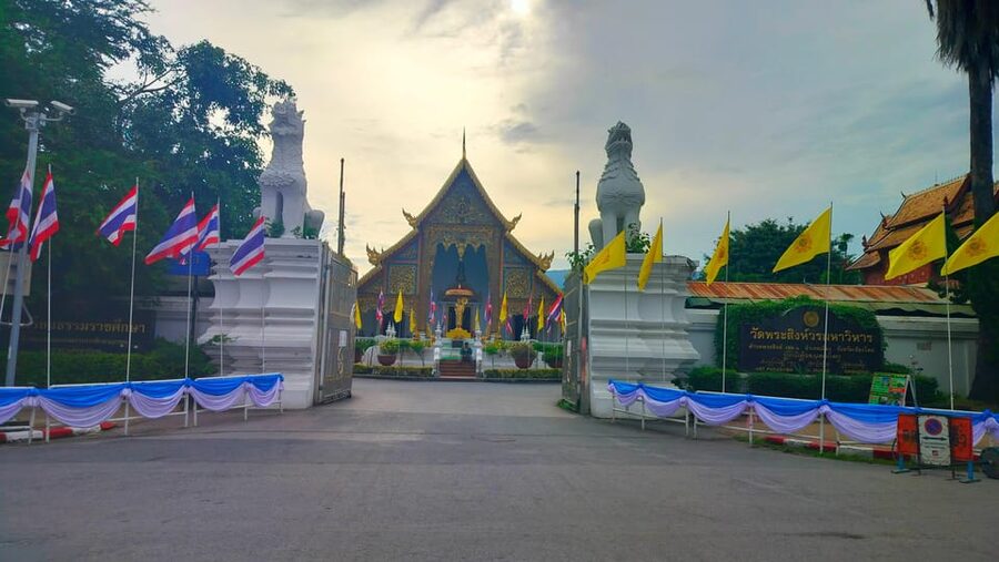 Chiang Mai: Chiang Mai Old City Twilight Walking Tour - Should you book this Chiang Mai twilight temple walk?