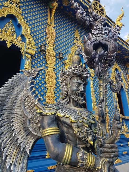 Chiang Mai: Chiang Rai Temples and Long-Neck Karen Village - Price and Logistics: Does This One-Day Tour Feel Worth It?