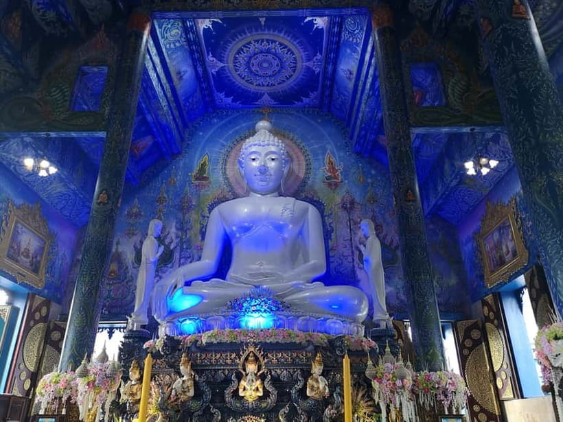 Chiang Mai: Chiang Rai Temples and Long-Neck Karen Village - Guide Style and Group Dynamics: What Can Change Your Day
