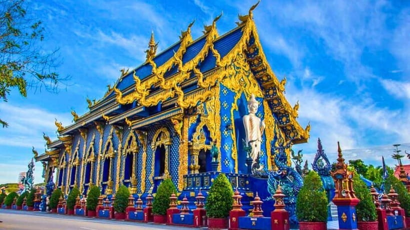 Chiang Mai: Chiang Rai Temples, Golden Triangle & Boat Tour - Key things that make this tour worth your time