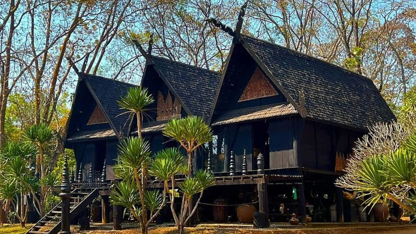 Chiang Mai: Chiang Rai Temples, Golden Triangle & Boat Tour - White Temple (Wat Rong Khun) and Black House (Baan Dam Museum): art you notice up close