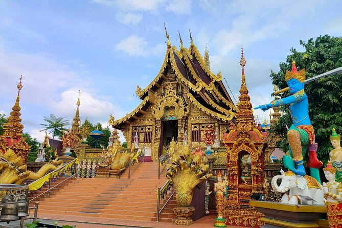 Chiang Mai Chiang Rai Temples Tour with Premium Transfer - Stop 1: DOI CHAANG Caffè Maesuai, a quick reset