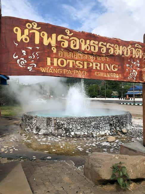 Chiang Mai: Chiang Rai White, Blue & Black Temples Day Tour - Key things that make this tour worth your time