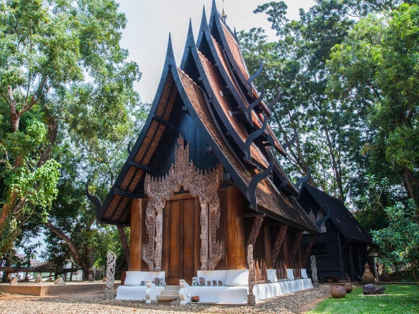 Chiang Mai: Chiang Rai White, Blue & Black Temples Day Tour - Lunch timing and how to plan for it