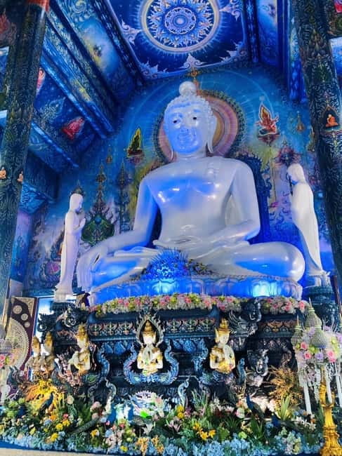 Chiang Mai: Chiang Rai White, Blue & Black Temples Day Tour - Stop one: Mae Khachan hot springs break (no swimming)