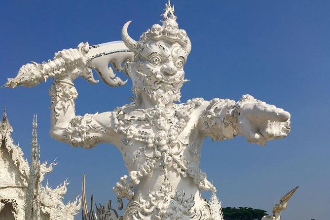 CHIANG MAI-CHIANG RAI: White+Blue Temple+Baan Dam+Golden Triangle - Golden Triangle: Borders at the Ruak and Mekong Confluence