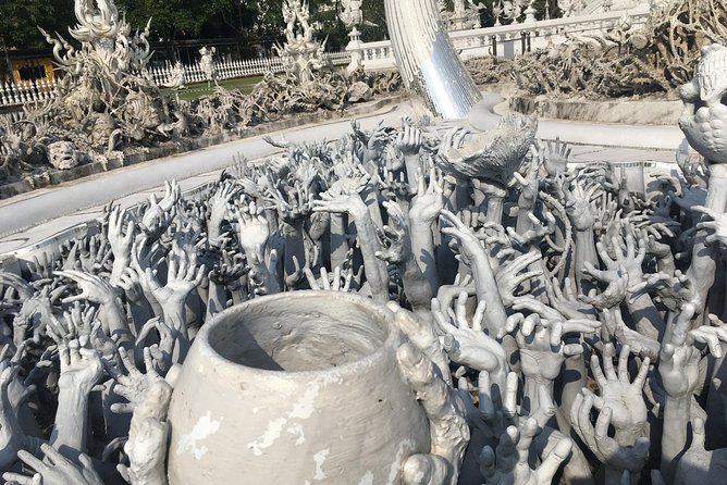 CHIANG MAI-CHIANG RAI: White+Blue Temple+Baan Dam+Golden Triangle - Wat Rong Sue Ten (Blue Temple): A Newer Temple Still Under Construction