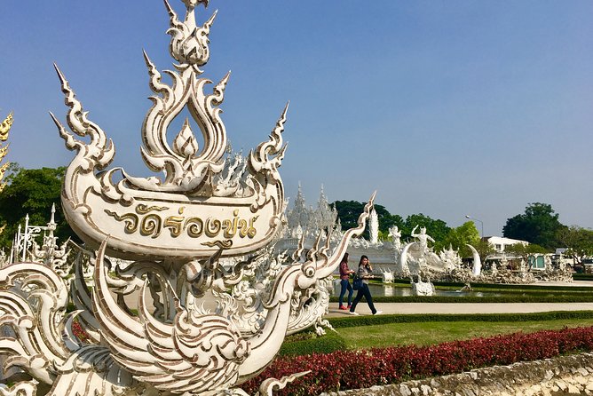 CHIANG MAI-CHIANG RAI: White+Blue Temple+Baan Dam+Golden Triangle - Wat Rong Khun (White Temple): Mirrored Purity and Modern Craft