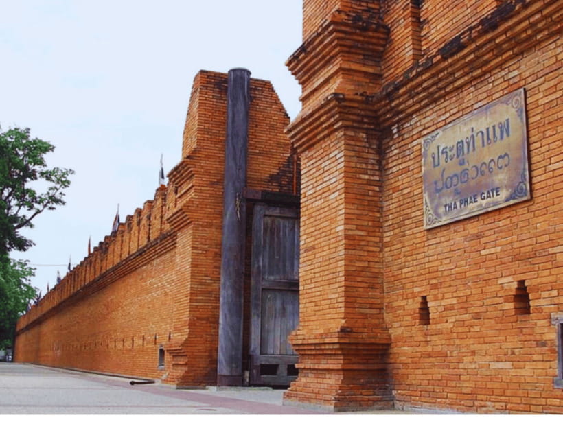 Chiang Mai: City Sightseeing Tour by Tuk Tuk - Warorot Market and a Fruit Market Break for Local Life