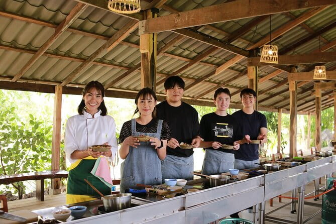Chiang Mai Cooking Class - Siam Authentic Cooking Class - Cooking Stations, Clear Teaching, and Instruction From Vee