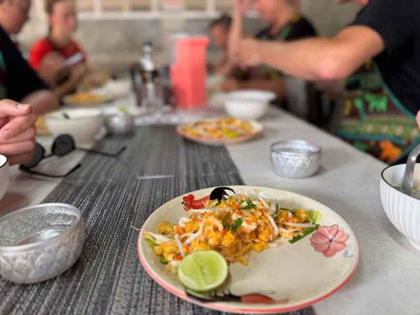 Chiang Mai: Cooking Class with Market and Pickup - Who this class suits best (and who should skip it)