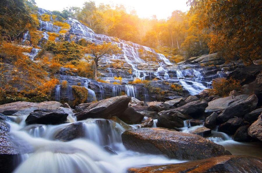 Chiang Mai: Doi Inthanon Highlights Small Group Tour - Ang Ka nature trail: Thailand’s highest point, without rushing