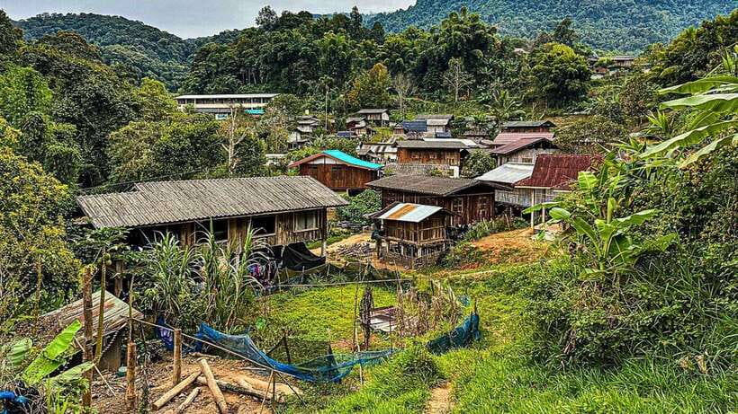 Chiang Mai:Doi Inthanon National Park & Hike at Kew Mae Pan - Royal Pagodas: King and Queen Memorials Plus a Real Dress Rule