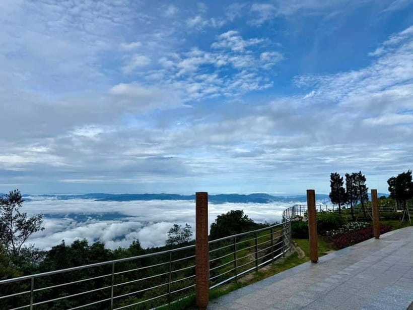 Chiang Mai: Doi Inthanon Park & 2 Hrs Trekking Pha Dok Siew - Mae Klang Luang village: Karen coffee as your cooldown