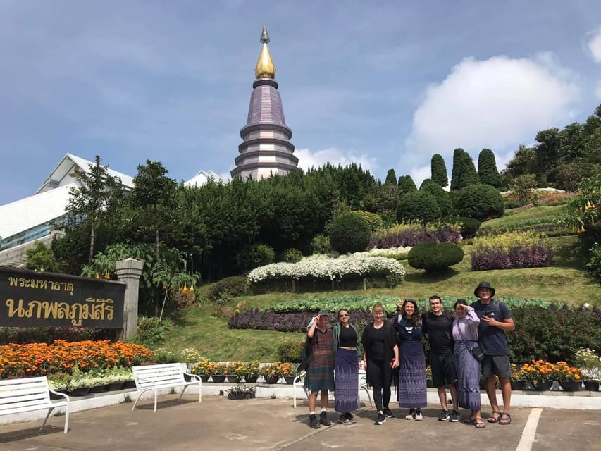 Chiang Mai: Doi Inthanon Park and Pha Dok Siew Hike Day Trip - Hmong Village lunch, plus how to shop the Hmong Market wisely