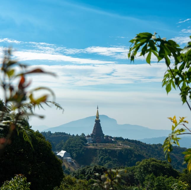 Chiang Mai: Doi Inthanon Park and Pha Dok Siew Trail Trek - Pickup, van ride, and how the day stays moving