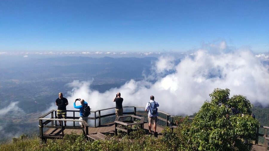 Chiang Mai: Doi Inthanon Park with Kew Mae Pan Hike Day Trip - First stop, Doi Inthanon: the altitude hit you came for