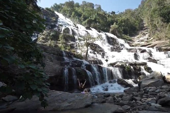 CHIANG MAI: Doi Inthanon-Trekking Pha Dok Seaw-Waterfall-Lunch - The Pha Dok Siew Nature Trail and Waterfall (Plus a Coffee Farm Stop)