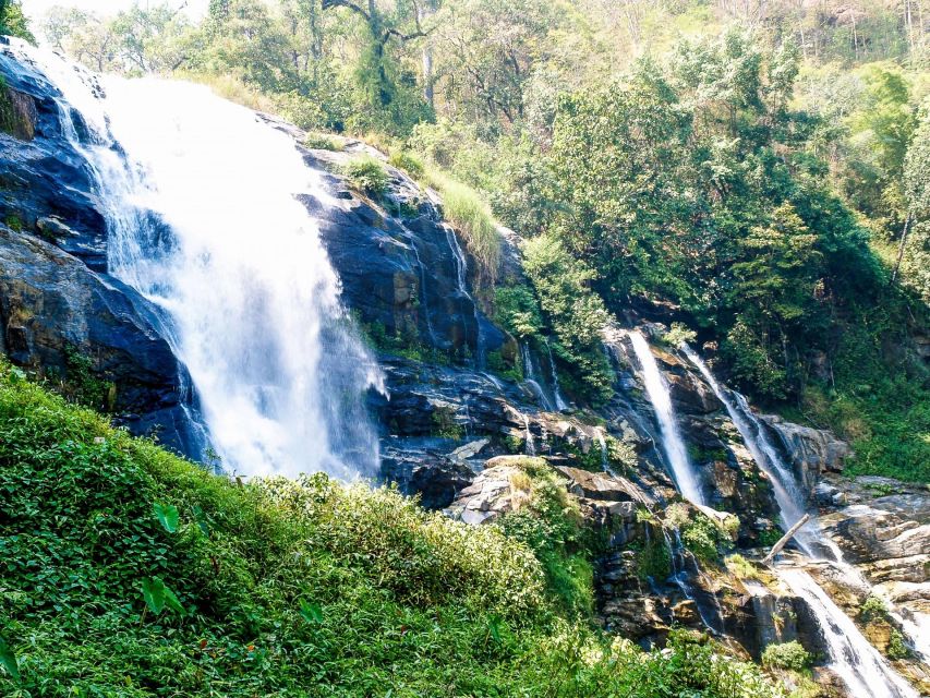 Chiang Mai: Doi Inthanon, Waterfalls, & Tribal Villages Tour - Waterfalls like Wachirathan and Sirithan: the noisy highlight