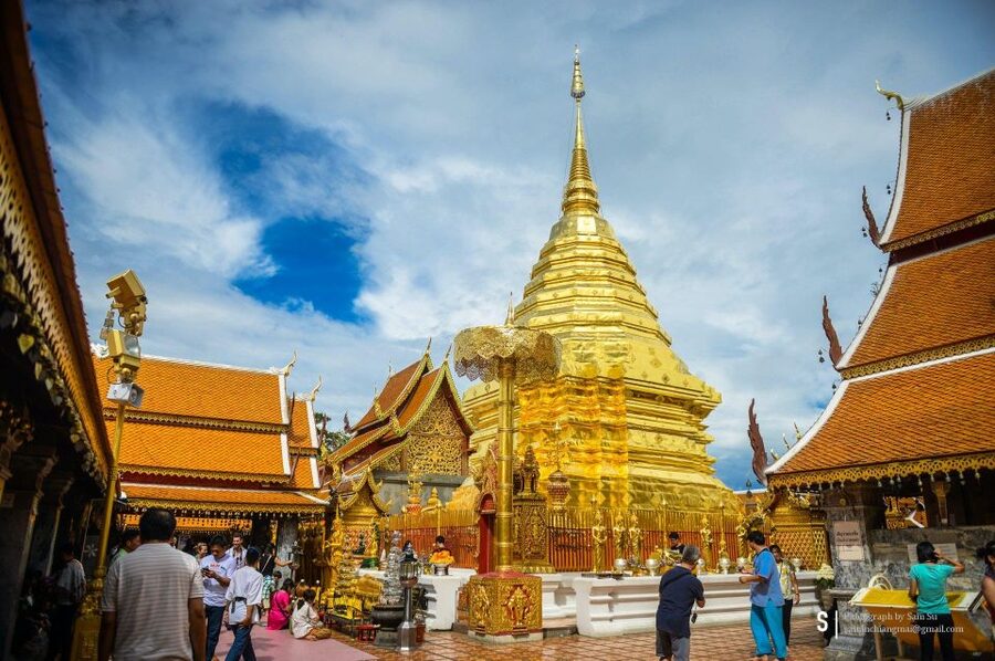 Chiang Mai: Doi Suthep and Hmong Village Half-Day Tour - Hmong village time: culture you can ask questions about