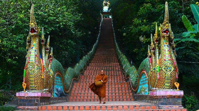 Chiang Mai: Doi Suthep and Wat Pha Lat Temple Evening Tour - Wat Pha Lat: A Quiet Temple Start With Real View Time