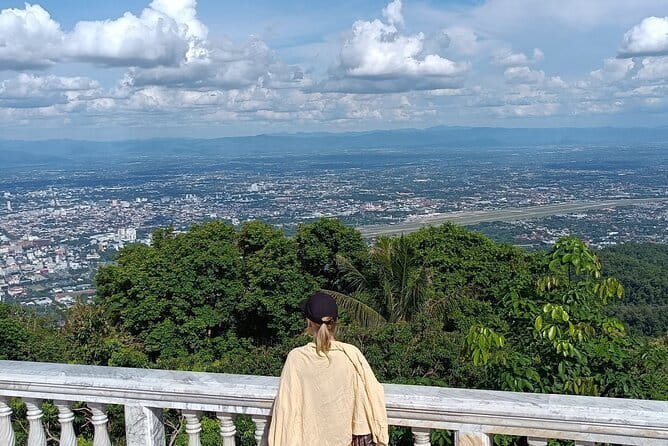 Chiang Mai Doi Suthep Temple and Wat Pha Lat Hike - Wat Pha Lat Monk’s Trail: a quieter start on Doi Suthep